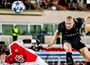 欧冠狂欢夜，冷门迭爆，巴黎绝杀巴萨，曼城尤文遭绝平的简单介绍