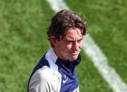 包含热刺主帅托马斯·弗兰克：手术成功，但病人死了的词条